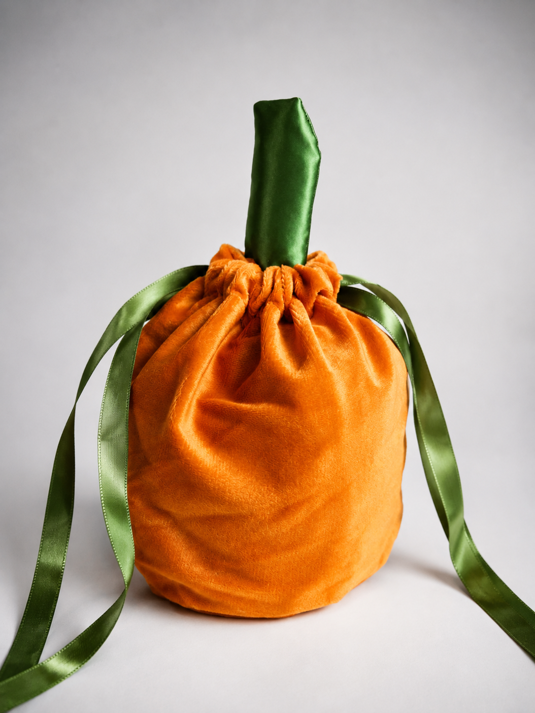 Velvet pumpkin bag