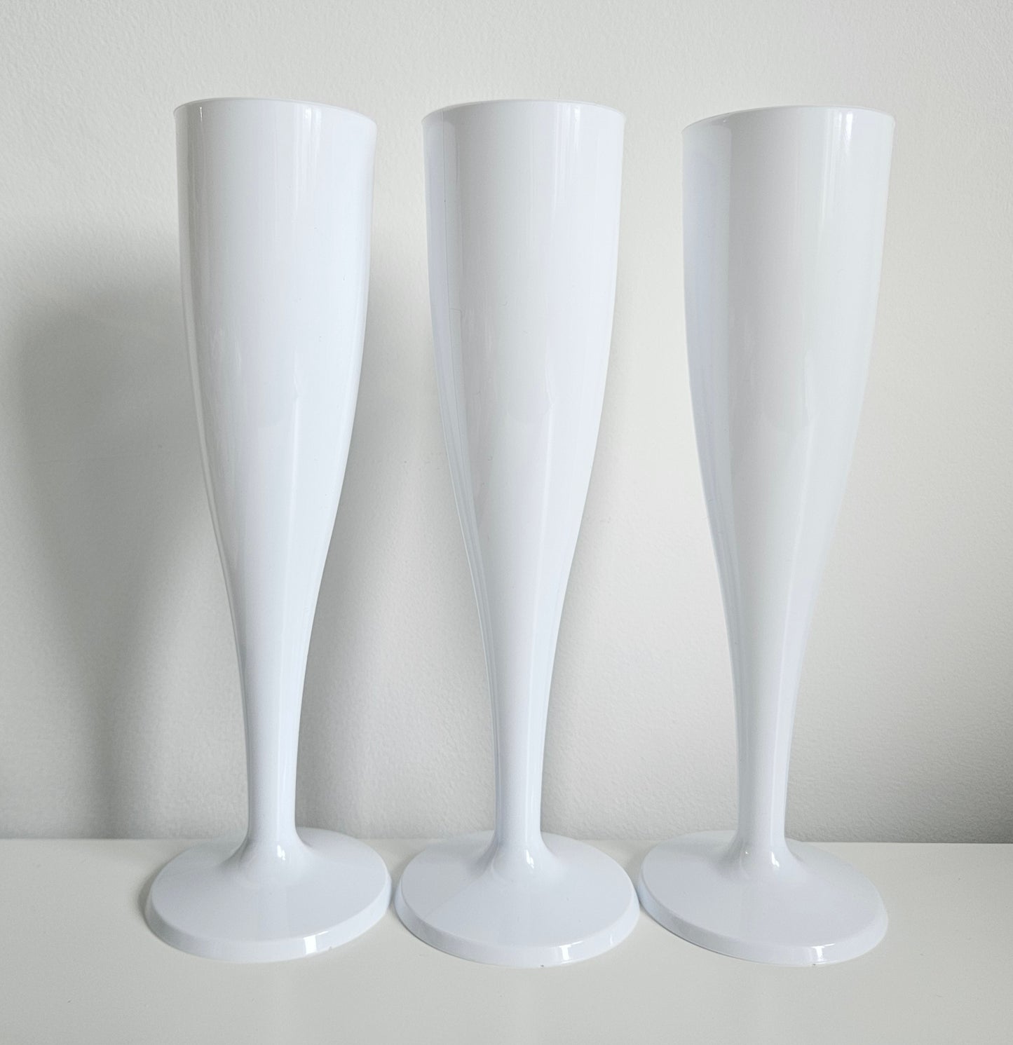 Champagne flute - White